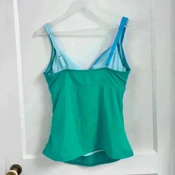 Land’s End V-Neck Wrap Underwire Tankini Bathing Suit Top Like New - Picture 2 of 6